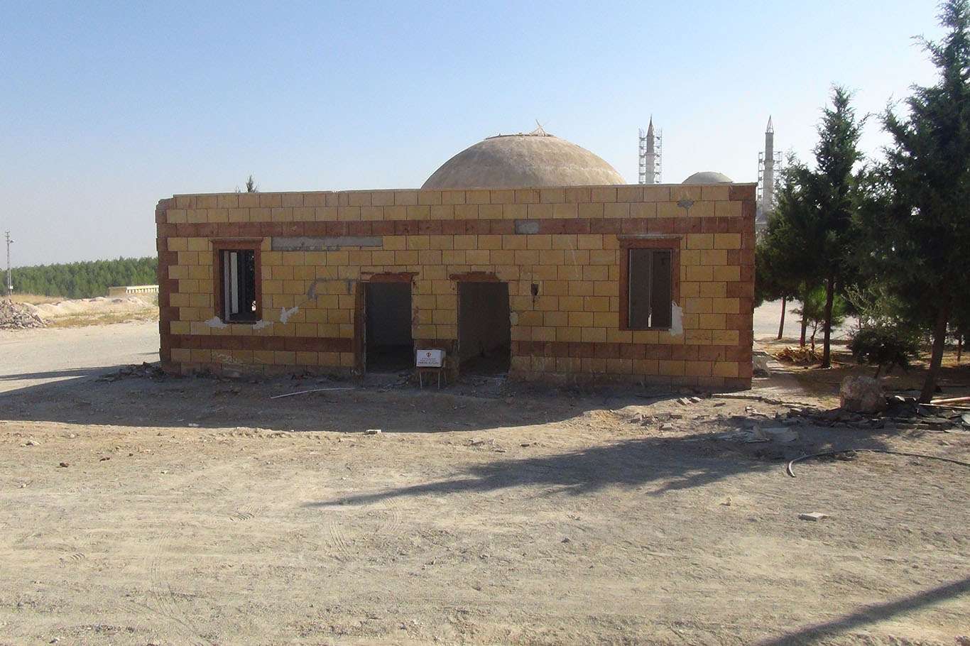 İffet Kahramanı sahabe Safvân Bin Muattal'ın türbesi yenileniyor İffet Kahramanı sahabe Safvân Bin Muattal'ın türbesi yenileniyor